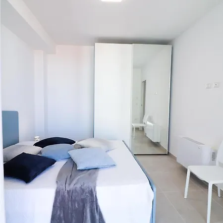 Casa Galatea A דירה *